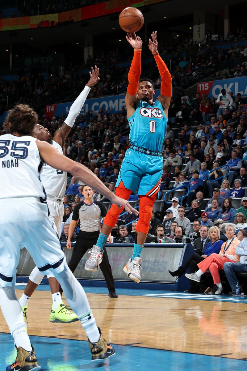 场上具备更 场上具备更