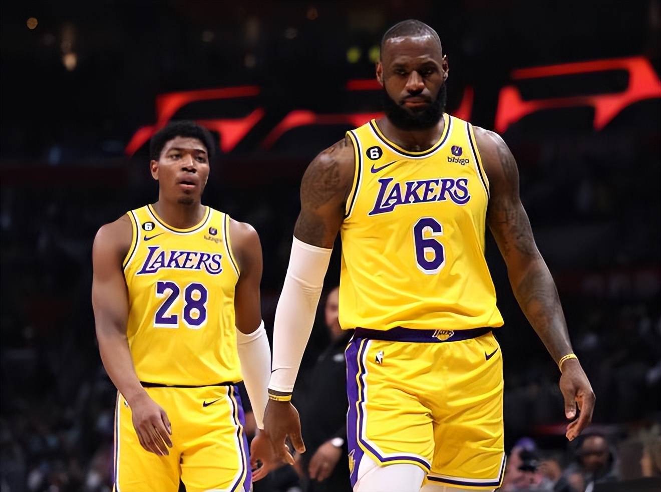 以黄牌和口 以黄牌和口